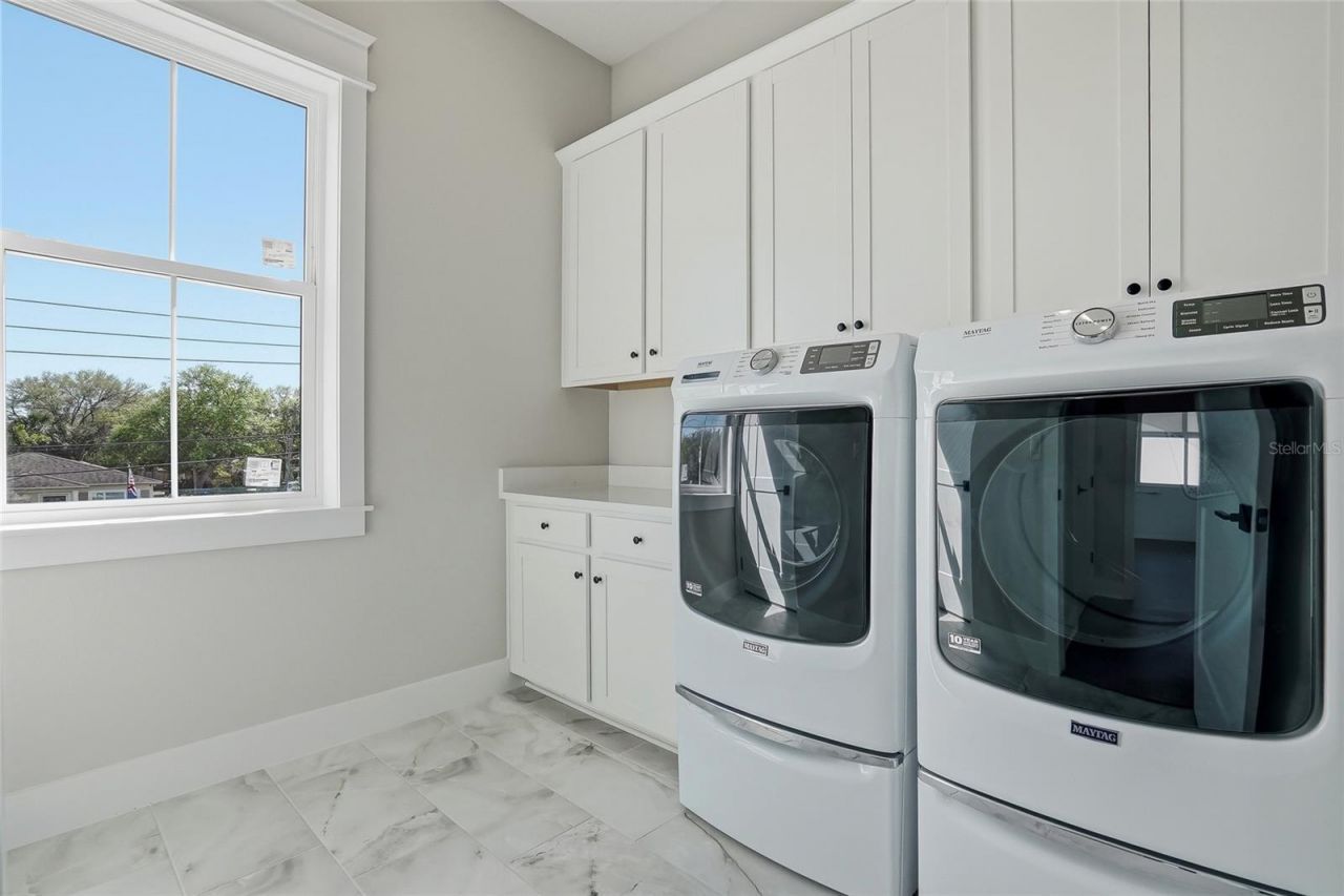 879 53rd Avenue N, Saint Petersburg, FL 33703 Photo