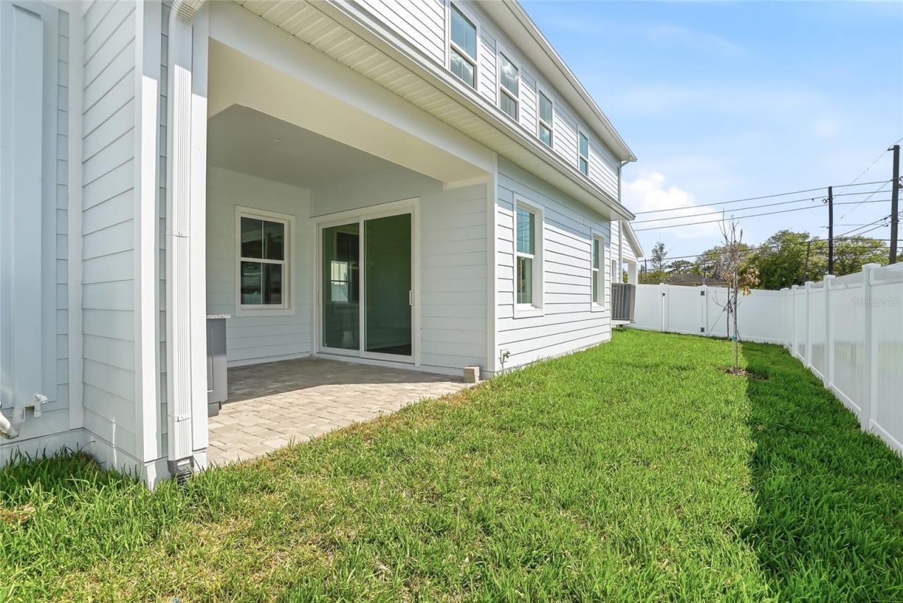 879 53rd Avenue N, Saint Petersburg, FL 33703 Photo