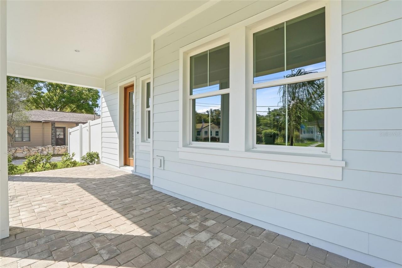 879 53rd Avenue N, Saint Petersburg, FL 33703 Photo