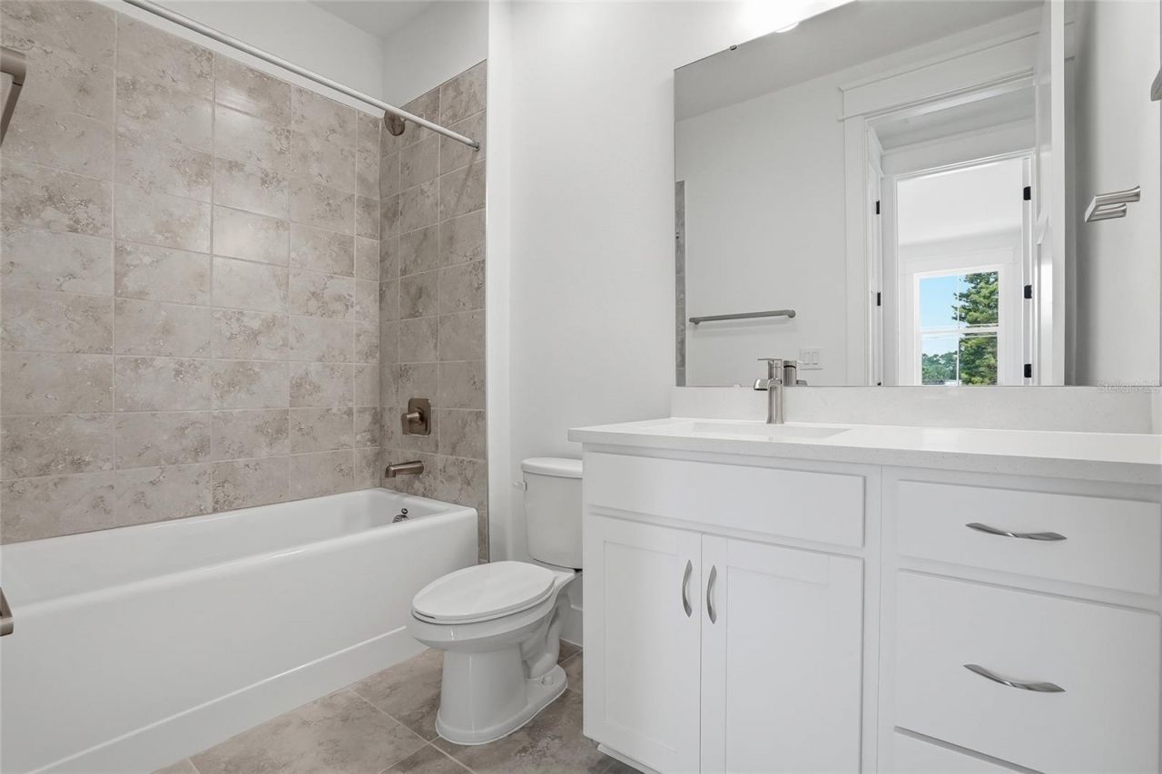 879 53rd Avenue N, Saint Petersburg, FL 33703 Photo