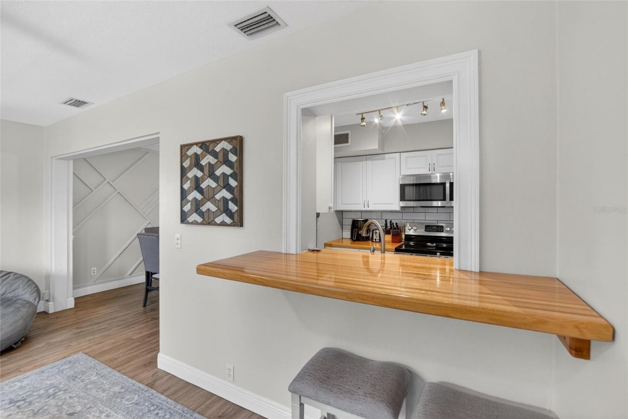 2063 Pine Ridge Drive, Clearwater, FL 33763 Photo