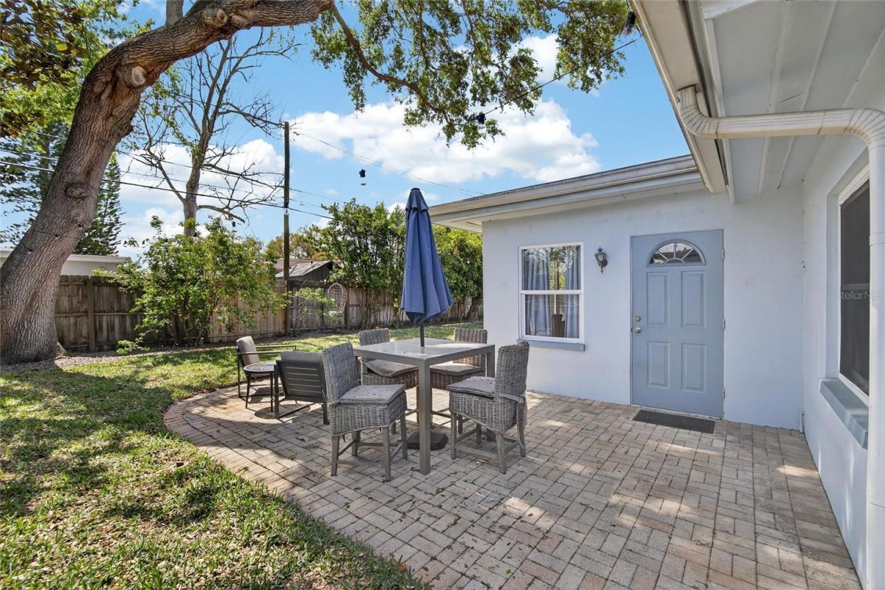 2063 Pine Ridge Drive, Clearwater, FL 33763 Photo