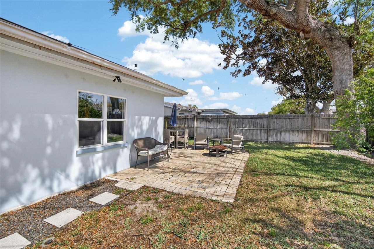 2063 Pine Ridge Drive, Clearwater, FL 33763 Photo