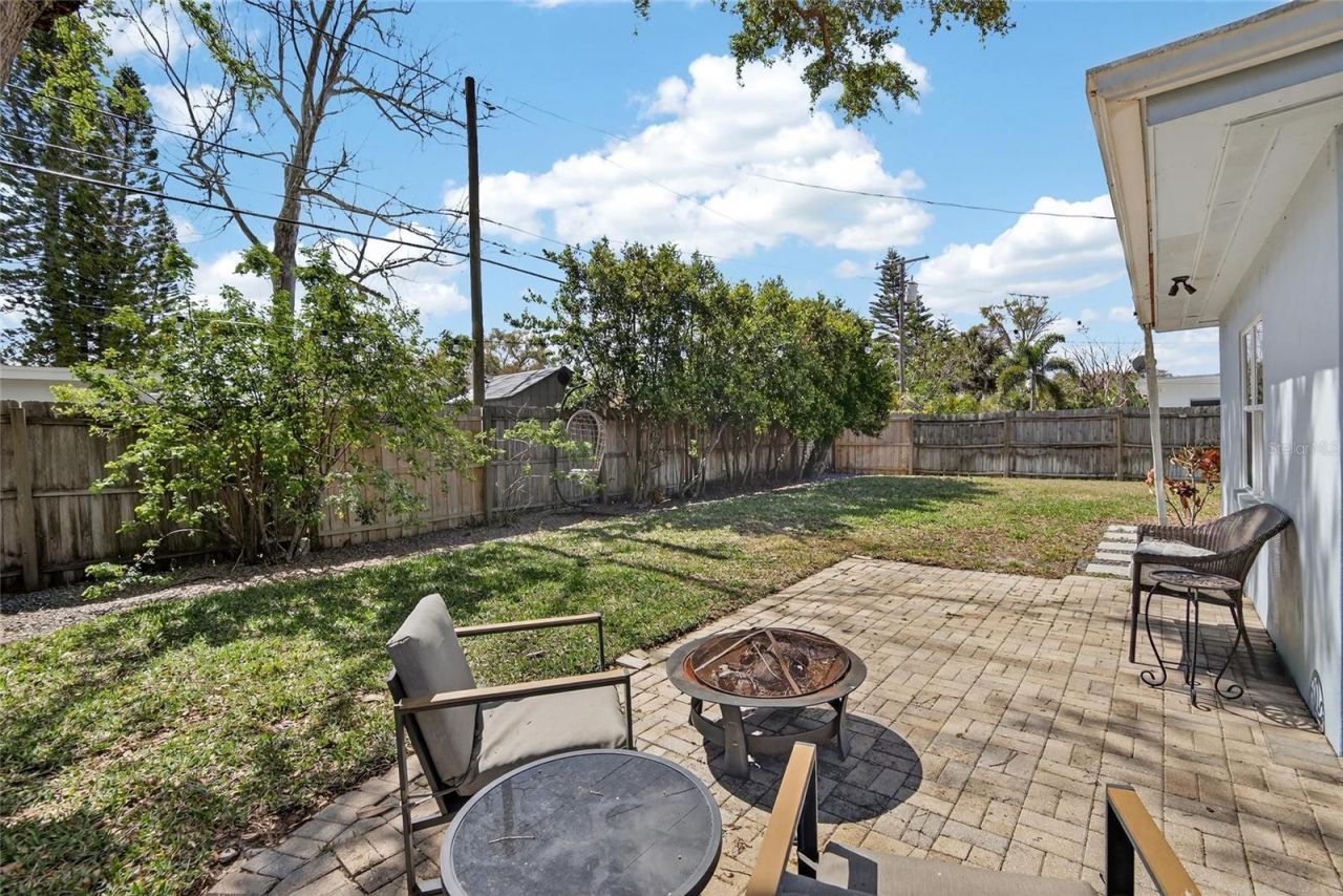 2063 Pine Ridge Drive, Clearwater, FL 33763 Photo
