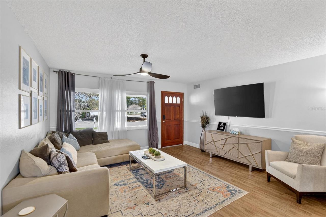 2063 Pine Ridge Drive, Clearwater, FL 33763 Photo