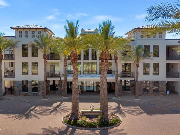 8 BILTMORE Estate, Unit 209, Phoenix, AZ 85016