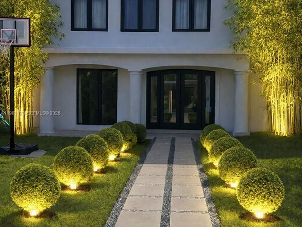 9124 Byron Ave , Surfside, FL 33154