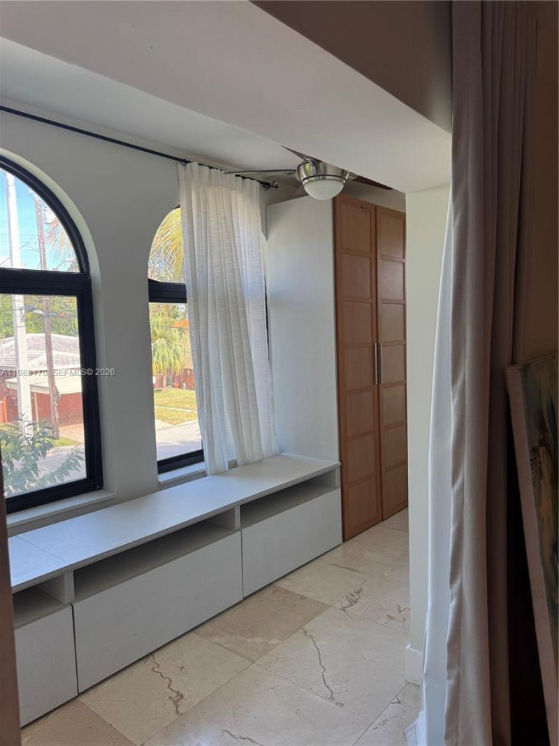 9124 Byron Ave , Surfside, FL 33154 Photo