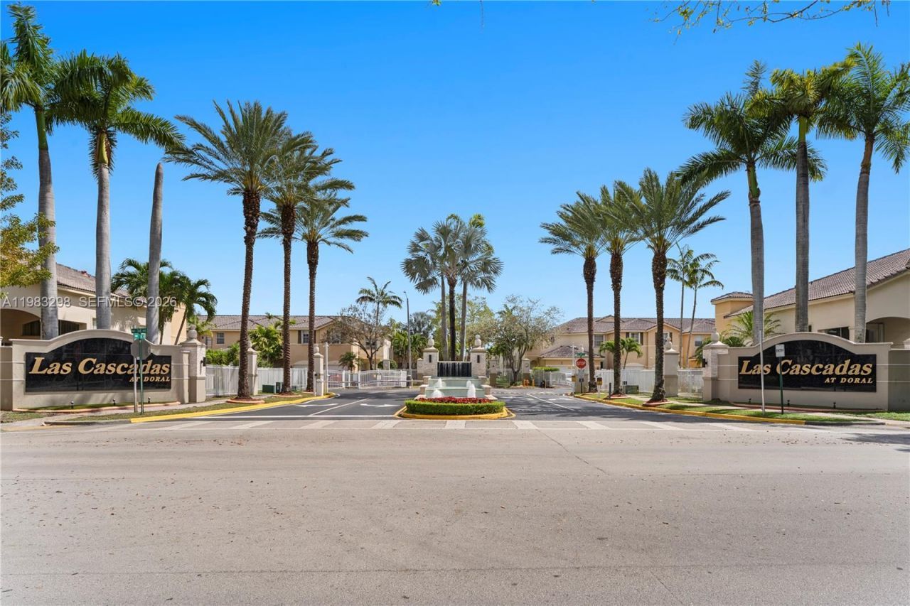5527 NW 113th Ave, Doral, FL 33178 Photo