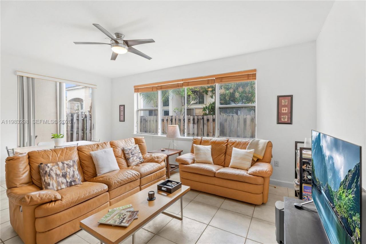 5527 NW 113th Ave, Doral, FL 33178 Photo