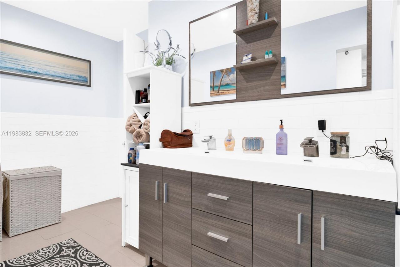 14716 SW 111th Ter , Miami, FL 33196 Photo