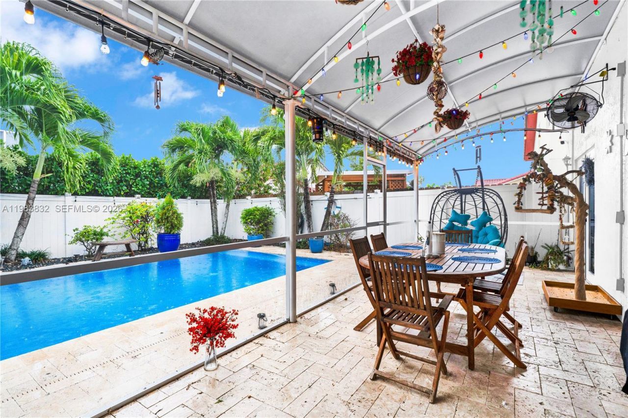 14716 SW 111th Ter , Miami, FL 33196 Photo