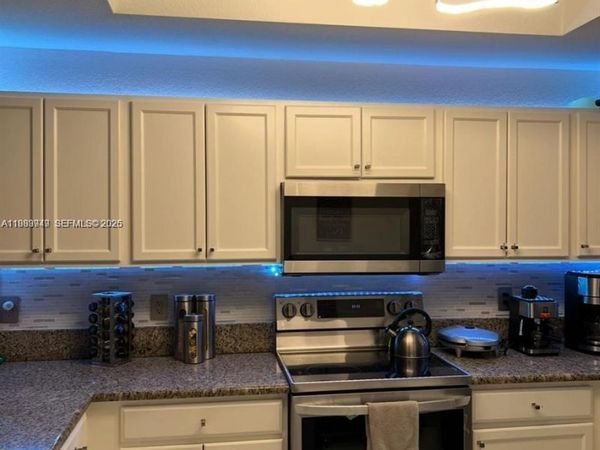 11501 NW 89th St , Unit 102, Doral, FL 33178