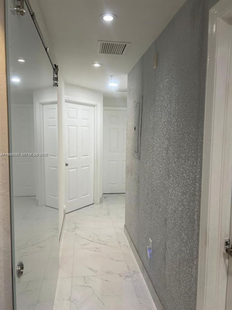 11501 NW 89th St , Unit 102, Doral, FL 33178 Photo