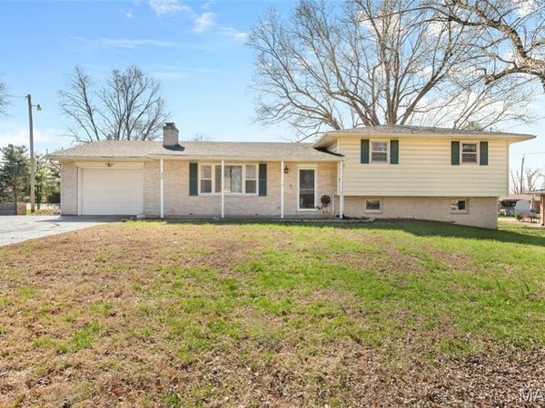 30 Saint Rose Drive , Collinsville, IL 62234