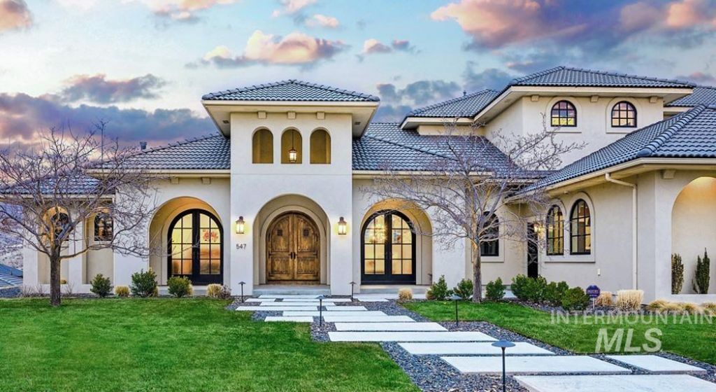 547 E Orion Ct, Boise, ID 83702 Main Photo