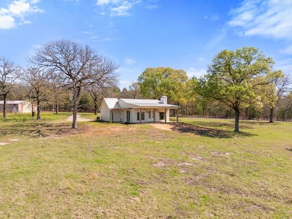 23326 CR 448 , Lindale, TX 75771