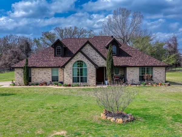 197 Savannah Drive, Weatherford, TX 76087