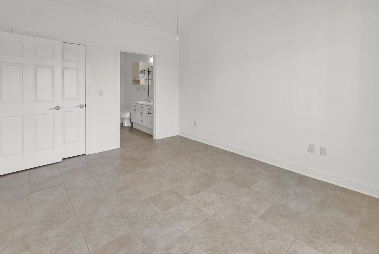 4898 Luster Leaf Circle Photo 22