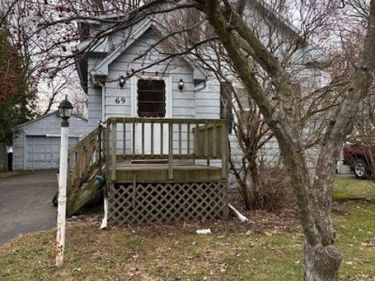 69 Youngs Avenue , Rochester, NY 14606