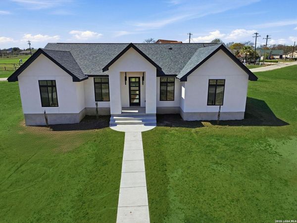 340 Spring Creek, Bandera, TX 78003