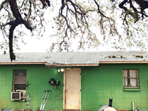 372 County Road 2415, Moore, TX 78057