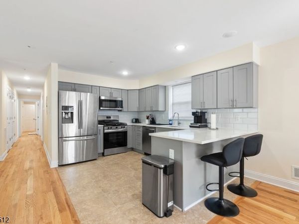 337 13Th Ave, Newark, NJ 07103