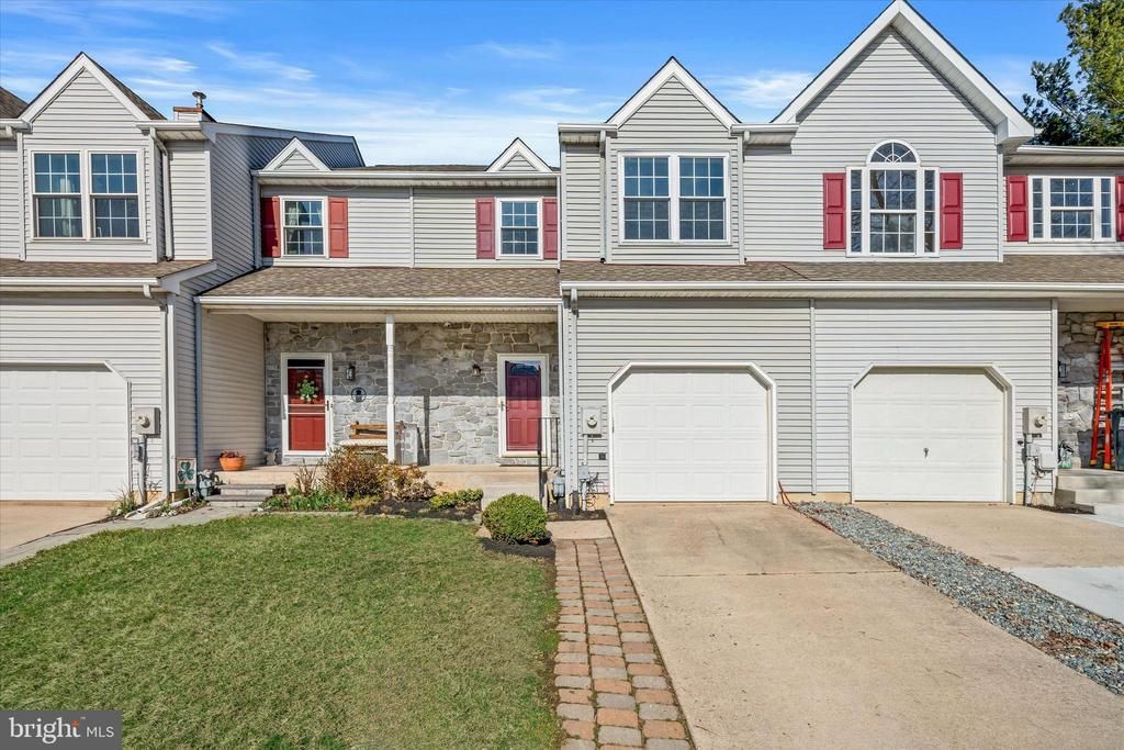 126 Shinn Circle, Wilmington, DE 19808 Main Photo