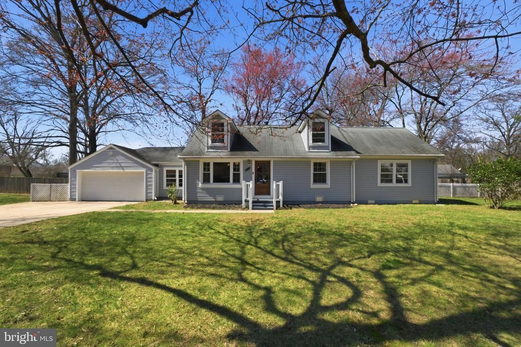 8804 Oak Leaf Drive, Alexandria, VA 22309 Main Photo