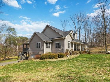 398 Carriage Lane, Jamestown, KY 42629