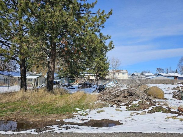 4011 E 27th Ave, Spokane, WA 99223