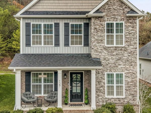 127 W Rarity Ridge Pkwy, Oak Ridge, TN 37830