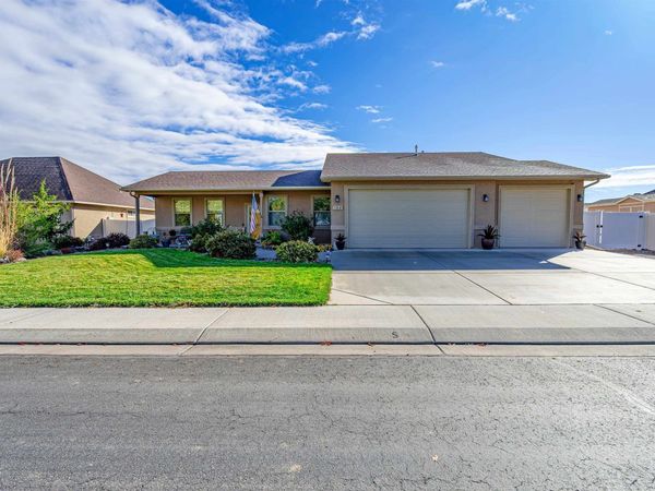 182 Night Hawk Drive, Grand Junction, CO 81503