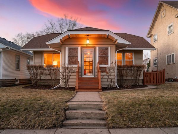 2171 Palace Avenue, Saint Paul, MN 55105