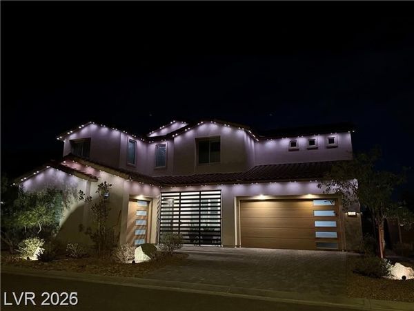 212 Harris Peak Street, Las Vegas, NV 89138