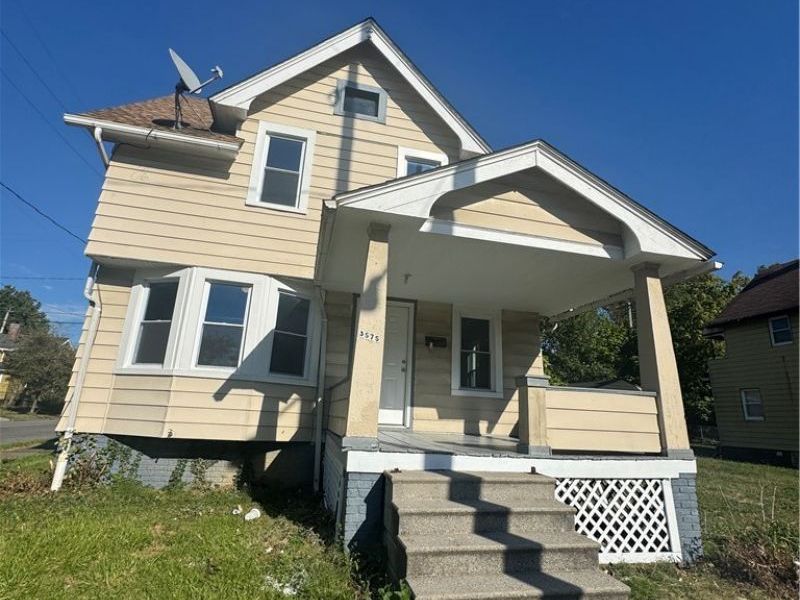 3575 E 105th Street, Cleveland, OH 44105 Photo 2