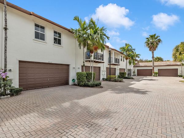 4826 Acadian Trail, Coconut Creek, FL 33073