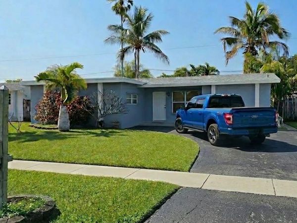 8381 NW 28th Place, Sunrise, FL 33322