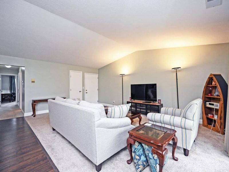 5648 Bridgetown Road, Unit 20, Green Township, OH 45248 Photo 9