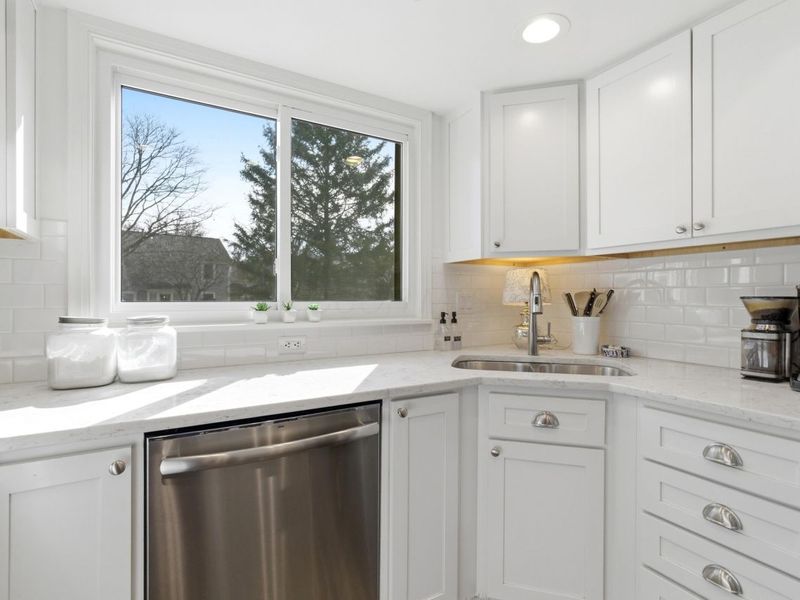 6982 Shady Nelms Drive, Dublin, OH 43017 Photo 18