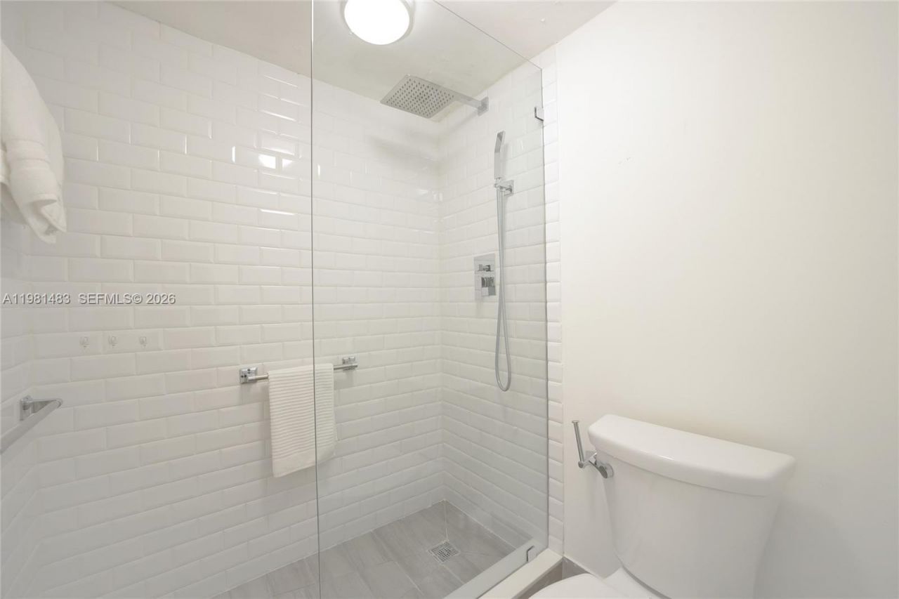 1205 Mariposa Ave, Unit 326, Coral Gables, FL 33146 Photo