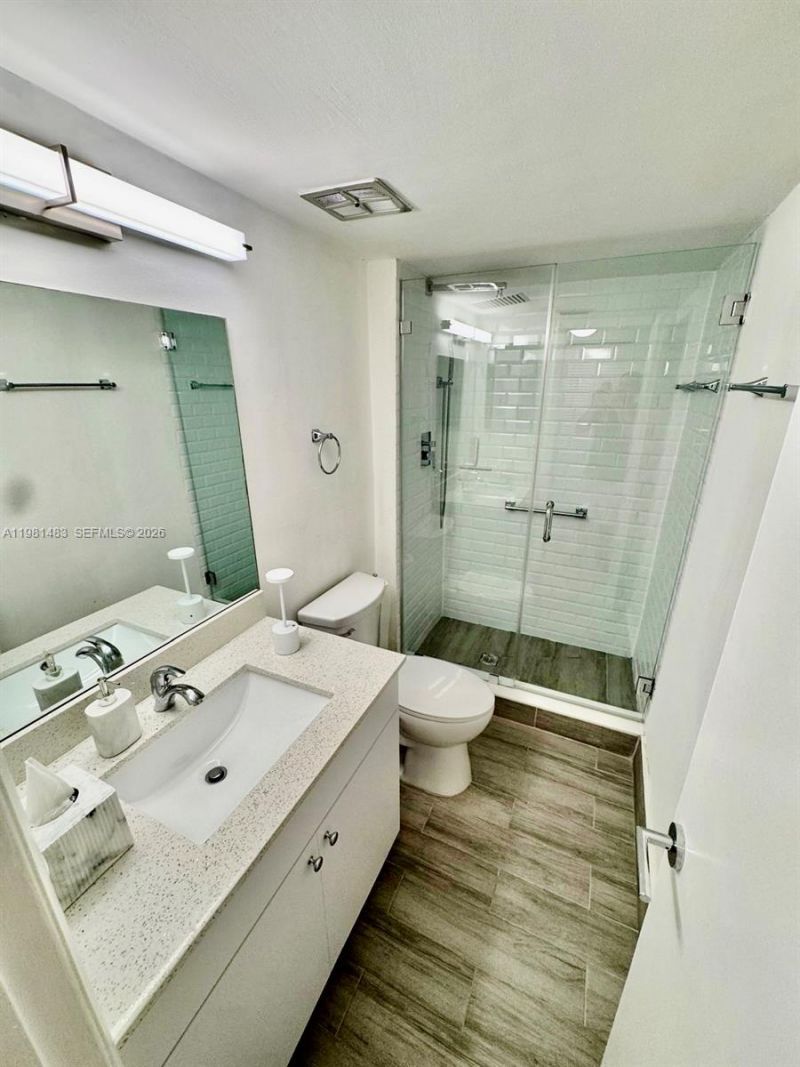 1205 Mariposa Ave, Unit 326, Coral Gables, FL 33146 Photo