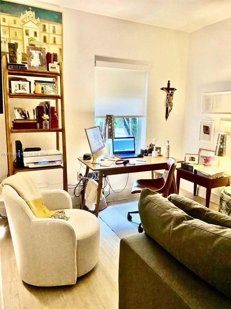 1205 Mariposa Ave, Unit 326, Coral Gables, FL 33146 Photo