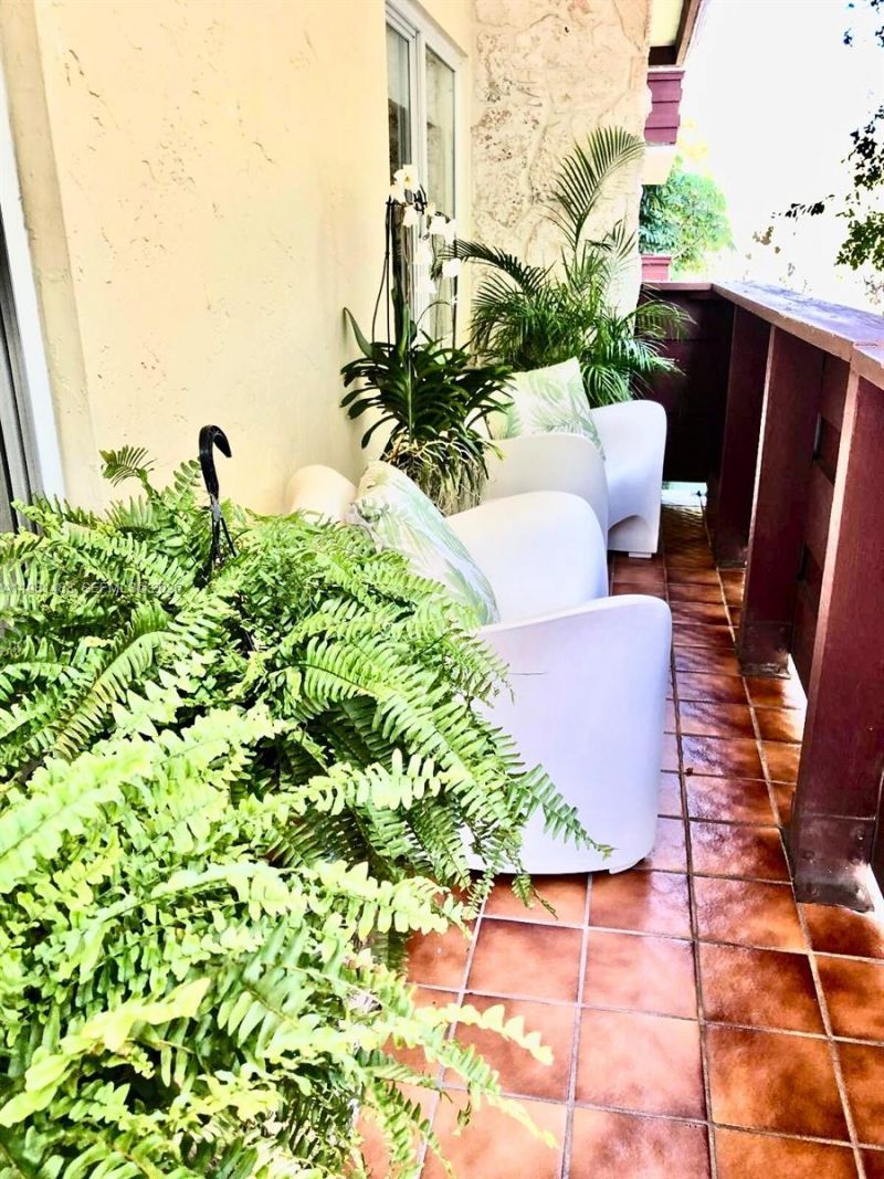 1205 Mariposa Ave, Unit 326, Coral Gables, FL 33146 Photo