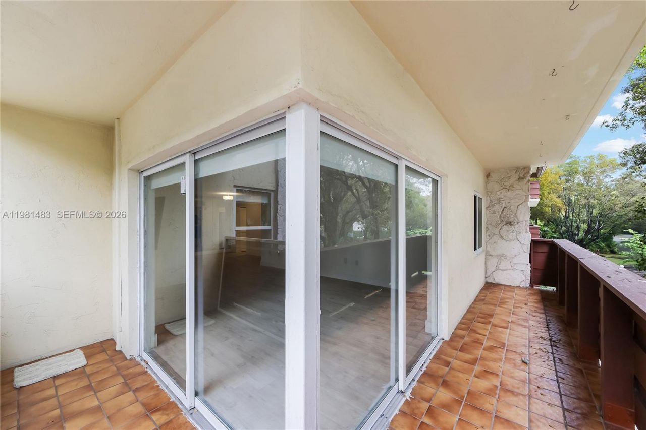 1205 Mariposa Ave, Unit 326, Coral Gables, FL 33146 Photo