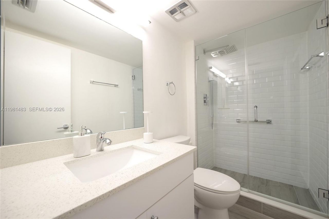 1205 Mariposa Ave, Unit 326, Coral Gables, FL 33146 Photo