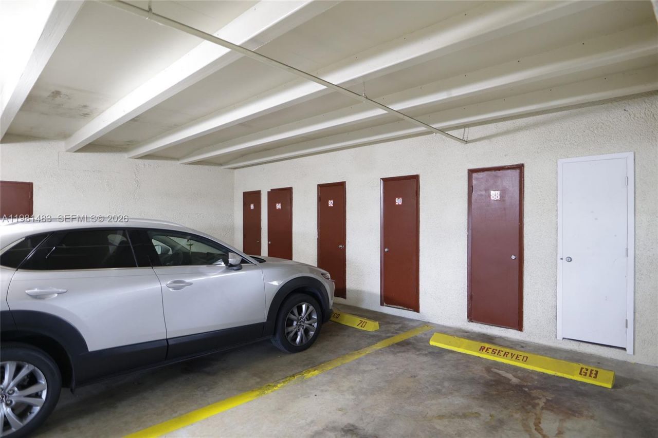 1205 Mariposa Ave, Unit 326, Coral Gables, FL 33146 Photo