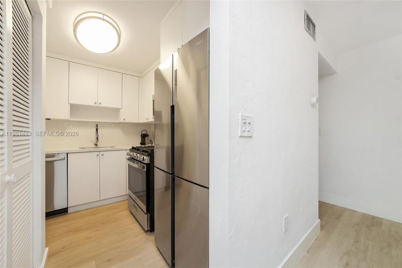 1205 Mariposa Ave, Unit 326, Coral Gables, FL 33146 Photo