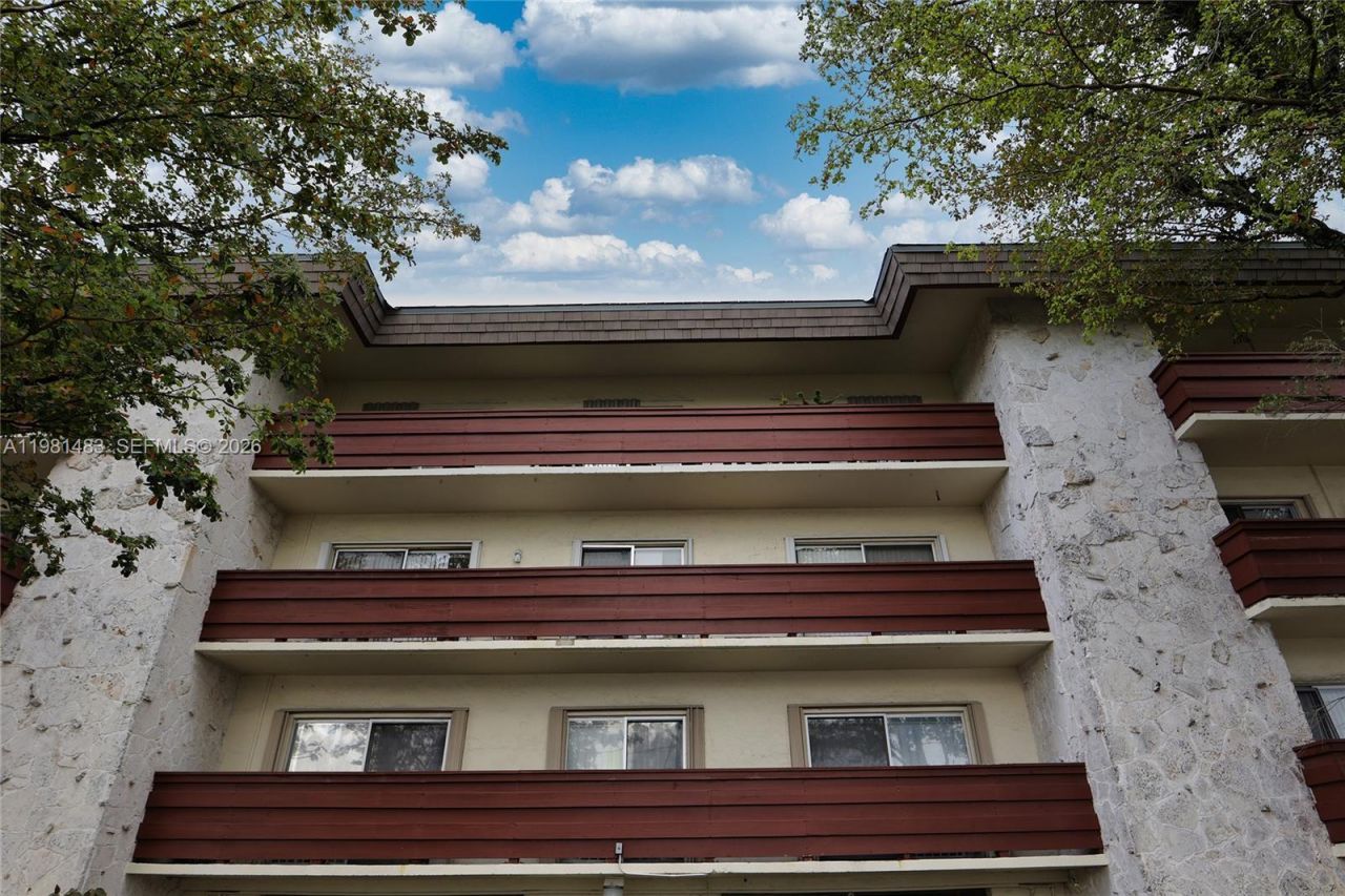 1205 Mariposa Ave, Unit 326, Coral Gables, FL 33146 Photo