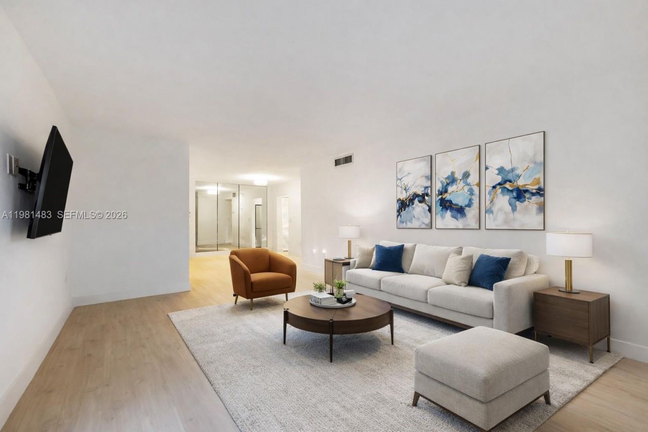 1205 Mariposa Ave, Unit 326, Coral Gables, FL 33146 Photo